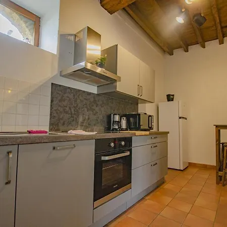 Сasa de vacaciones Le Du Chateau 1 *